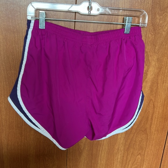 Nike Running Shorts - Picture 2 of 2